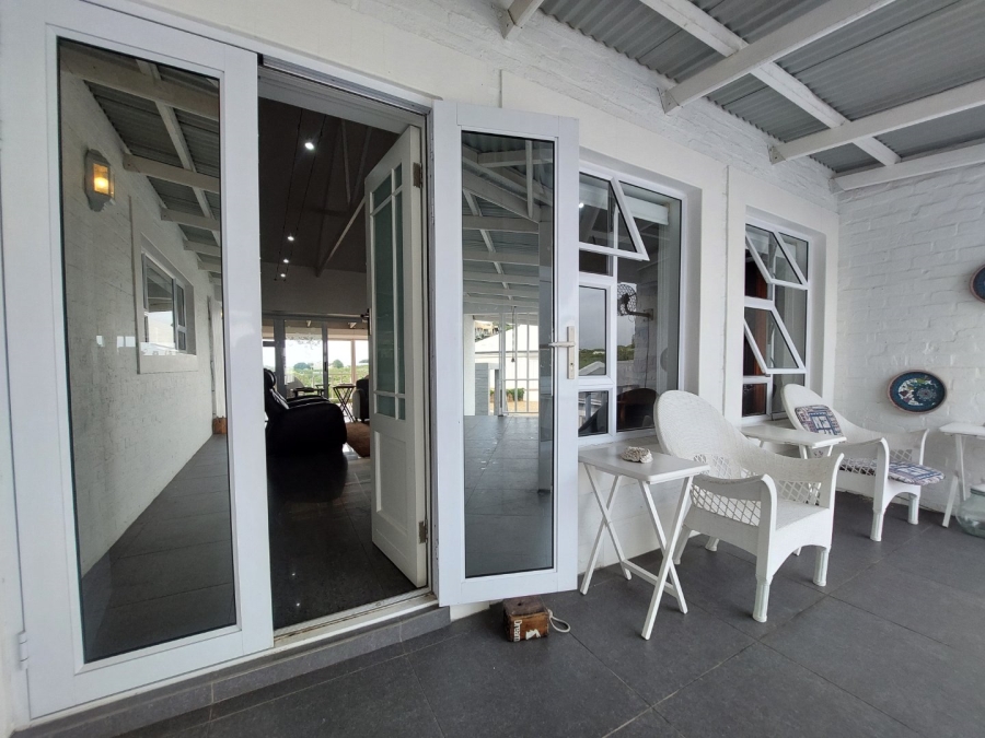 4 Bedroom Property for Sale in Stilbaai Wes Western Cape